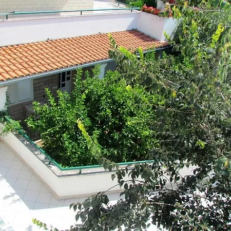 Pino Apartament Makarska