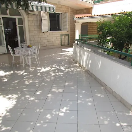 Pino * Makarska