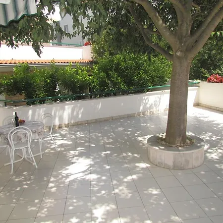 Apartament Pino