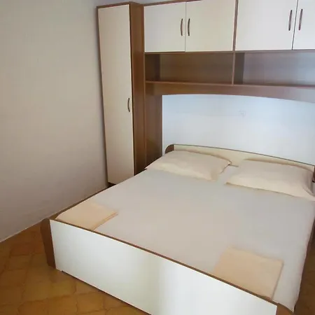 Apartament Pino