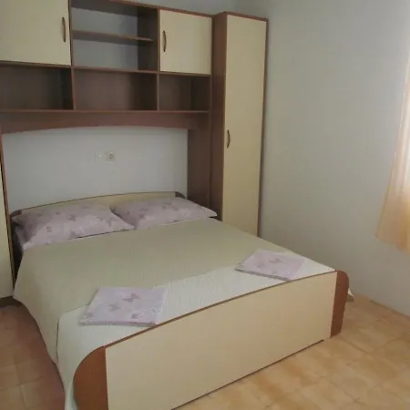 Apartament Pino
